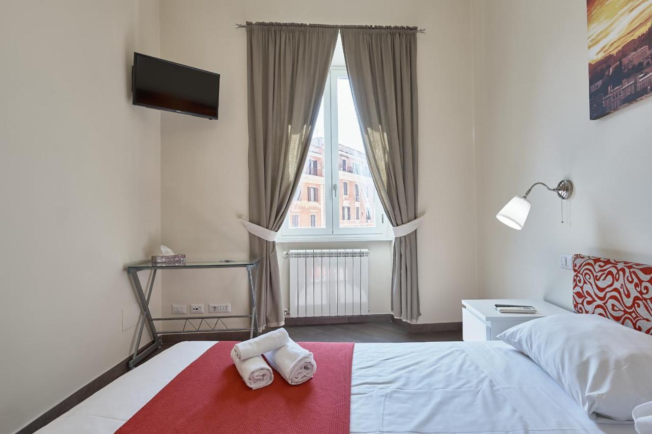 Services Caracciolo Appartamento Roma