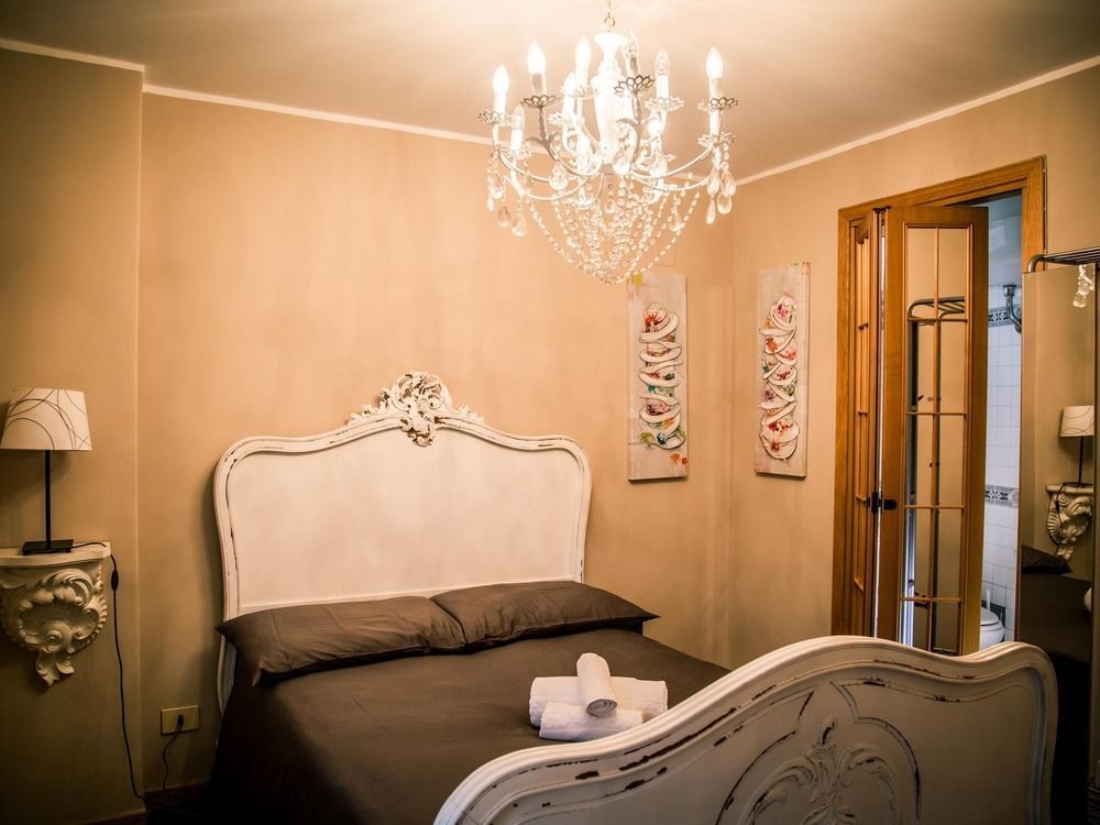 Services Caracciolo * Roma